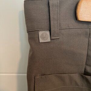 Lululemon Men's Brown Relaxed-Tapered Smooth Twill Trouser Size 31